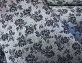 Bild 1 von Jacquard Stoff Trachten Dirndl  - knitterfrei - Blume - silbergrau schwarz  - 50 cm