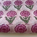Reststück Baumwollstoff - Indien  - blockprint Handdruck Blumen zartrosa grün beere - 55 cm