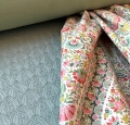 Bild 3 von Wollsatin Jacquard-Dirndl Stoffpaket Tamara salbei mint  pastell Ton-in-Ton