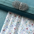 Bild 1 von Wollsatin Samtcord Jacquard-Dirndl Stoffpaket Heidi